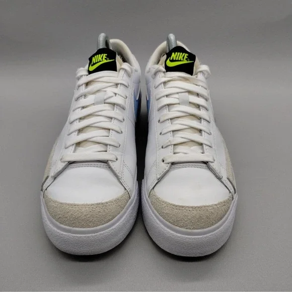 Nike Women's White and Blue Sneakers - Picture 2 of 8